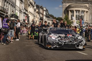 Parade

