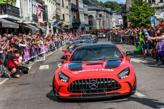 Parade
