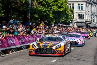 Parade
