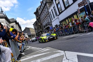 PARADE
