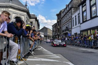 PARADE
