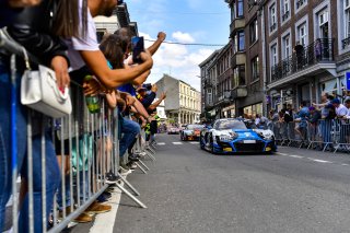 PARADE

