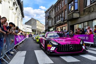 PARADE
