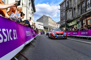 PARADE
