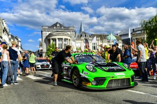 PARADE
