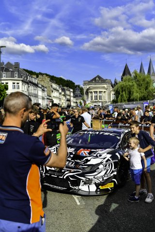 PARADE

