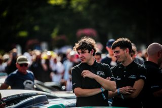 Parade
