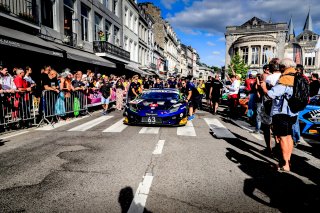 Parade
