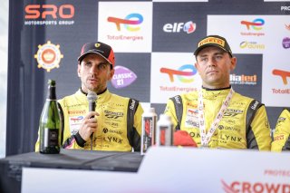 Press Conference, Race
