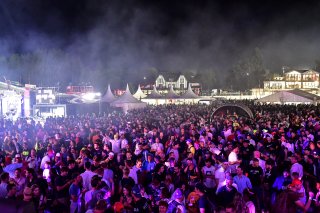 Concert
