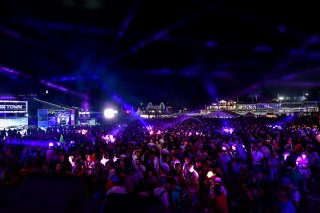 Concert
