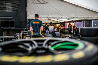 Paddock, Pirelli

