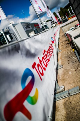 Paddock
