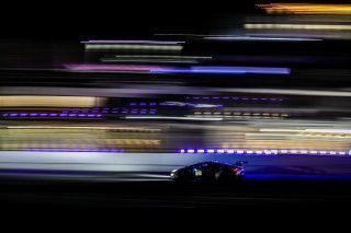 #77 Barwell Motorsport Lamborghini Huracan GT3 Evo Ahmad AL HARTHY Sam DE HAAN Alex MACDOWALL Sandy MITCHELL Lamborghini Huracan GT3 Evo Gold Cup, FGTWC, Night Practice
