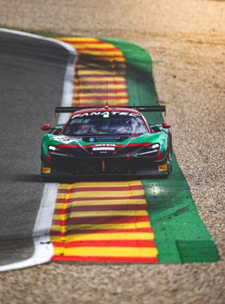 #38 Jota McLaren 720 S GT3 - Rob BELL Oliver WILKINSON Marvin KIRCHHFER McLaren 720 S GT3 Pro
