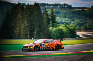 #107 CMR Bentley Continental GT3 Pro-Am Cup, Test Session 1
