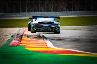 #74 EMA Motorsport Porsche 911 GT3-R (991.II) Pro, Test Session 2
