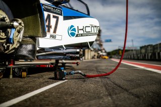#47 KCMG Porsche 911 GT3-R (991.II) Pro, Test Session 1
