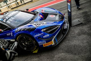 #188 Garage 59 McLaren 720 S GT3 Pro-Am Cup, Pitlane, Test Session 1
