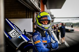 #188 Garage 59 McLaren 720 S GT3 Pro-Am Cup, Pitlane, Test Session 1
