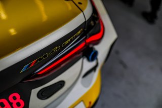 #98 Rowe Racing BMW M4 GT3 Pro, Pitlane, Test Session 1
