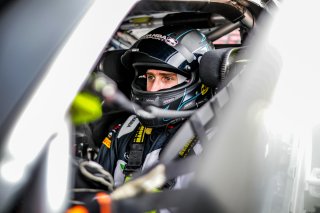 #90 Madpanda Motorsport Mercedes-AMG GT3 Silver Cup, Pitlane, Test Session 1
