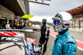 #221 GPX Martini Racing Porsche 911 GT3-R (991.II) Pro, Pitlane, Test Session 1
