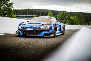 #25 Sainteloc Junior Team Audi R8 LMS evo II GT3 Pro, Pitlane, Test Session 1
