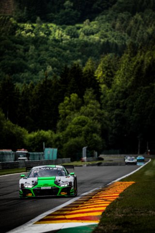 #33 Team WRT Audi R8 LMS evo II GT3 - Ryuichiro TOMITA Arnold ROBIN Maxime ROBIN Audi R8 LMS evo II GT3 Gold Cup, Test Session 2
