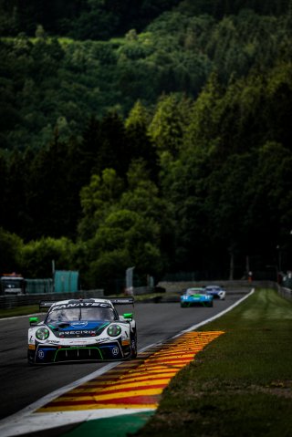 #54 Dinamic Motorsport Porsche 911 GT3-R (991.II) - Klaus BACHLER Come LEDOGAR Matteo CAIROLI Porsche 911 GT3-R (991.II) Pro, Test Session 2
 | SRO / TWENTY-ONE CREATION - Jules Benichou