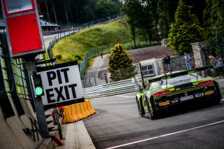 #46 Team WRT Audi R8 LMS evo II GT3 Pro, Test Session 1
