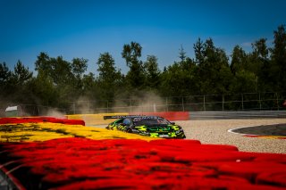 #77 Barwell Motorsport Lamborghini Huracan GT3 Evo Ahmad AL HARTHY Sam DE HAAN Alex MACDOWALL Sandy MITCHELL Lamborghini Huracan GT3 Evo Gold Cup, Test Session 4
 | SRO / TWENTY-ONE CREATION - Jules Benichou