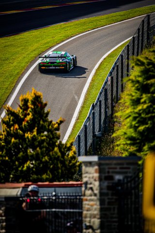 #33 Team WRT Audi R8 LMS evo II GT3 - Ryuichiro TOMITA Arnold ROBIN Maxime ROBIN Audi R8 LMS evo II GT3 Gold Cup, Test Session 3
