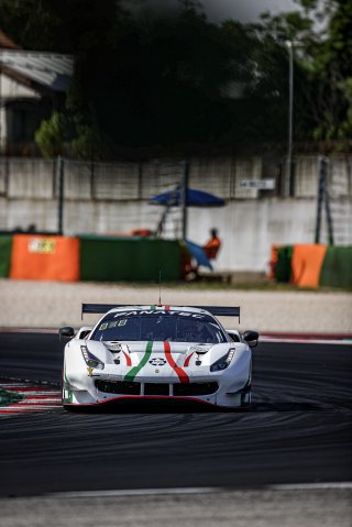 #53 AF Corse Ferrari 488 GT3 Ulysse de Pauw Pierre Alexandre Jean Silver Cup, Free Practice

