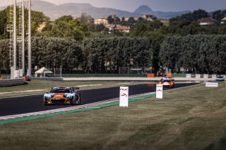 #30 Team WRT Audi R8 LMS evo II GT3 Benjamin Goethe Thomas Neubauer Silver Cup, Free Practice
