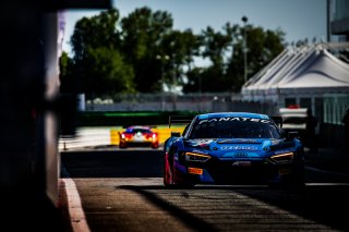 #25 Sainteloc Junior Team Audi R8 LMS evo II GT3 Aurelien Panis Patric Niederhauser Pro, Fanatec GT World Challenge, Free Practice, Pitlane
