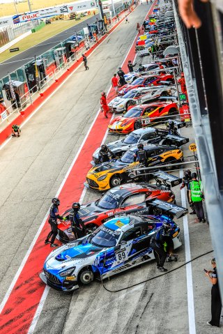 Pitlane, Qualifying 1
