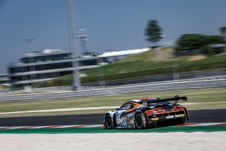 #30 Team WRT Audi R8 LMS evo II GT3 Benjamin Goethe Thomas Neubauer Silver Cup, Race 1
