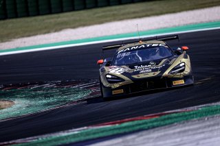 #112 JP Motorsport McLaren 720 S GT3 Dennis Lind Vincent Abril Pro, Race 1
