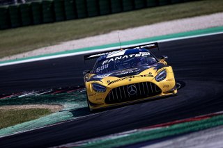 #88 AKKODIS ASP Team Mercedes-AMG GT3 Jules Gounon Jim Pla Pro, Race 1
