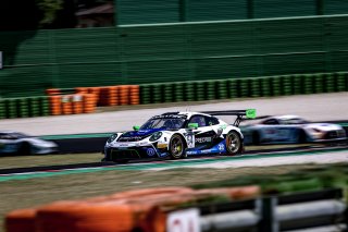#54 Dinamic Motorsport Porsche 911 GT3-R (991.II) Adrien De Leener Christian Engelhart Pro, Race 1
