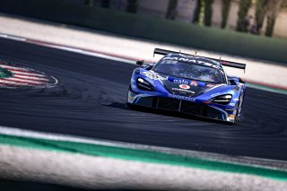 #188 Garage 59 McLaren 720 S GT3 Miguel Ramos Dean Macdonald Pro-Am Cup, Race 1
