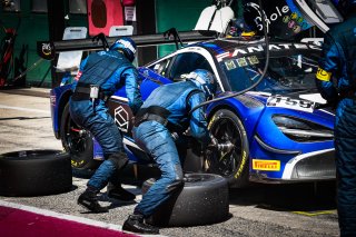 Pitlane, Race 1
