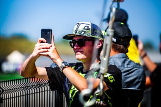 Ambiance, Race 1
