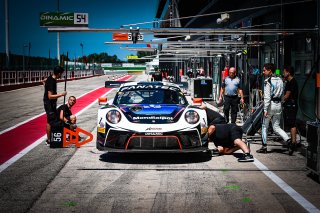 Paid Test Session, Pitlane
