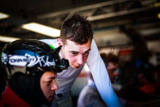 Paid Test Session, Pitlane

