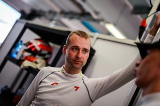 Paid Test Session, Pitlane
