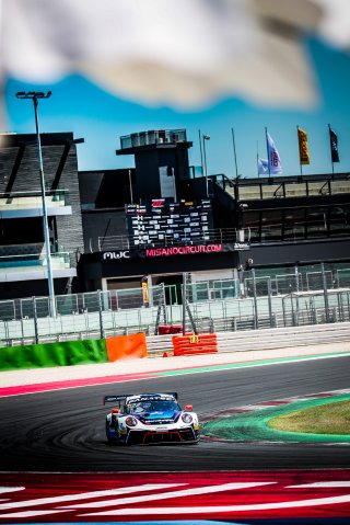 #56 Dinamic Motorsport Porsche 911 GT3-R (991.II) Giorgio Roda Klaus Bachler Pro, Fanatec GT World Challenge, Paid Test Session
