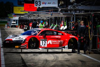 Paid Test Session, Pitlane
