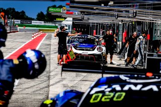 Paid Test Session, Pitlane
